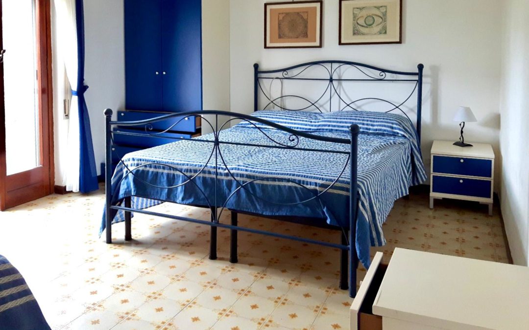 VILLINO LORY  (SPERLONGA)