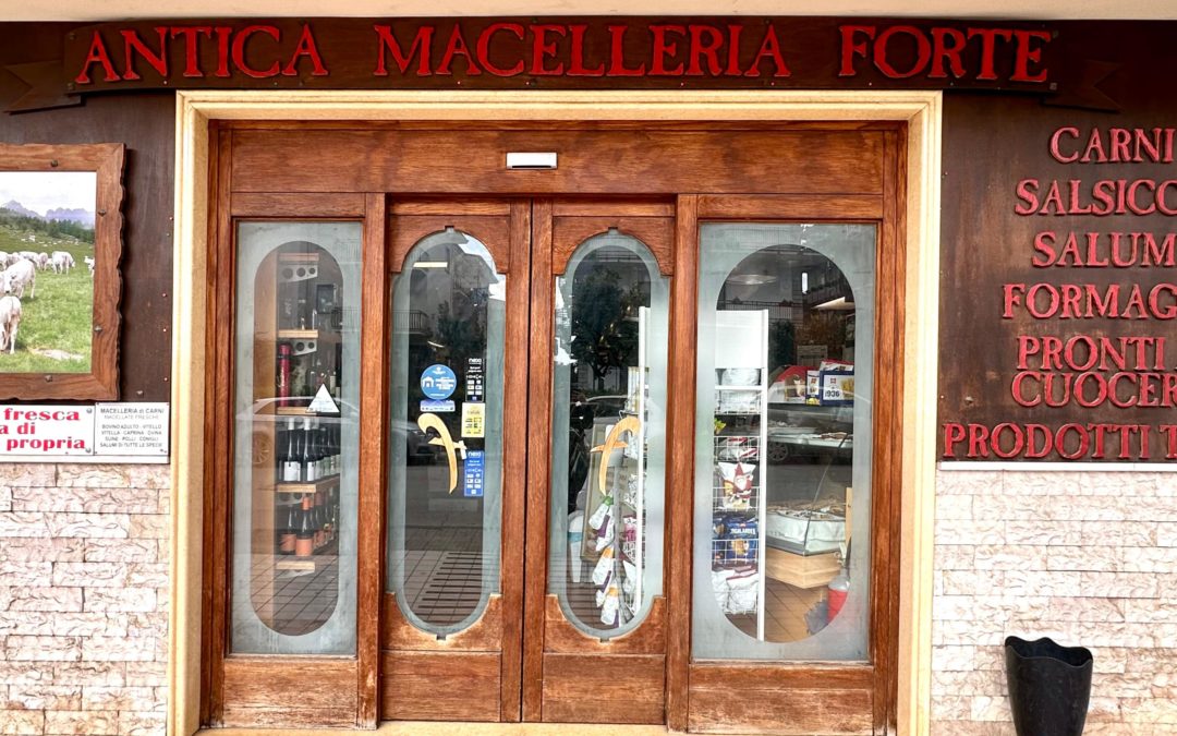 LOCALE COMMERCIALE IN VENDITA