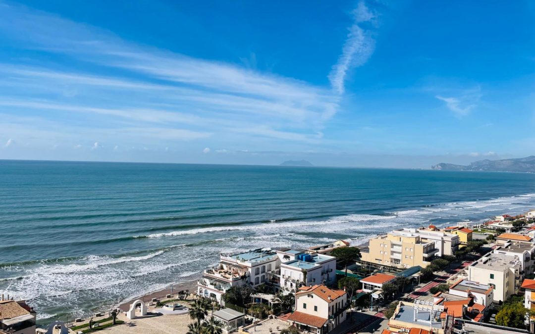 🌊✨ Vivere nel cuore di Sperlonga… con il mare negli occhi! ✨🌊